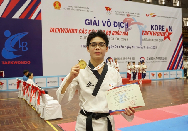 Đáng đạt nhiều huy chương trong thi đấu taekwondo trong nước và quốc tế